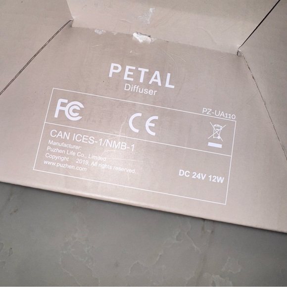 NEW doTERRA Petal Aroma Diffuser - White & Beige - SEALED - Picture 4 of 4